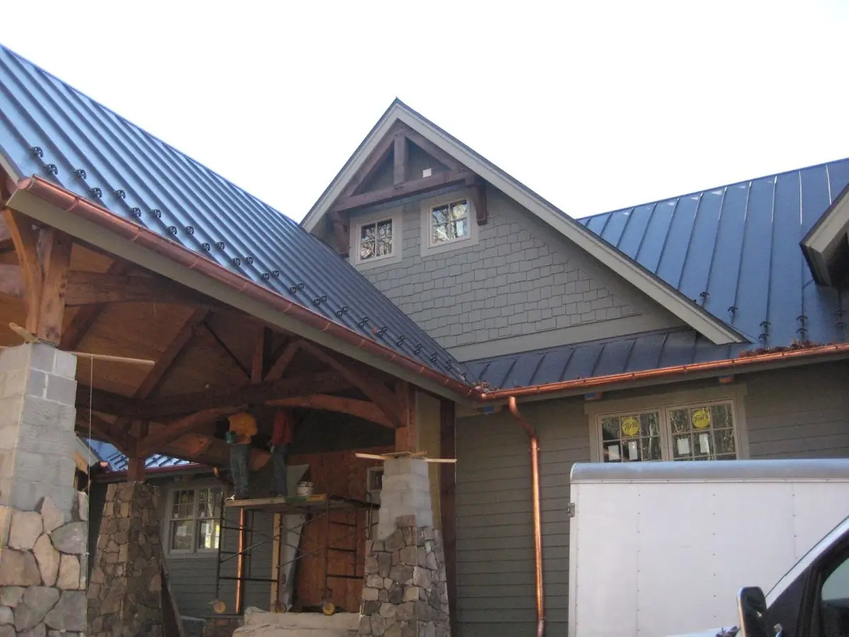Craftsman Roofing team delivering quality roofing work in Near - North
